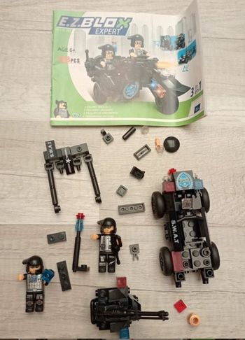 briques de construction genre lego police