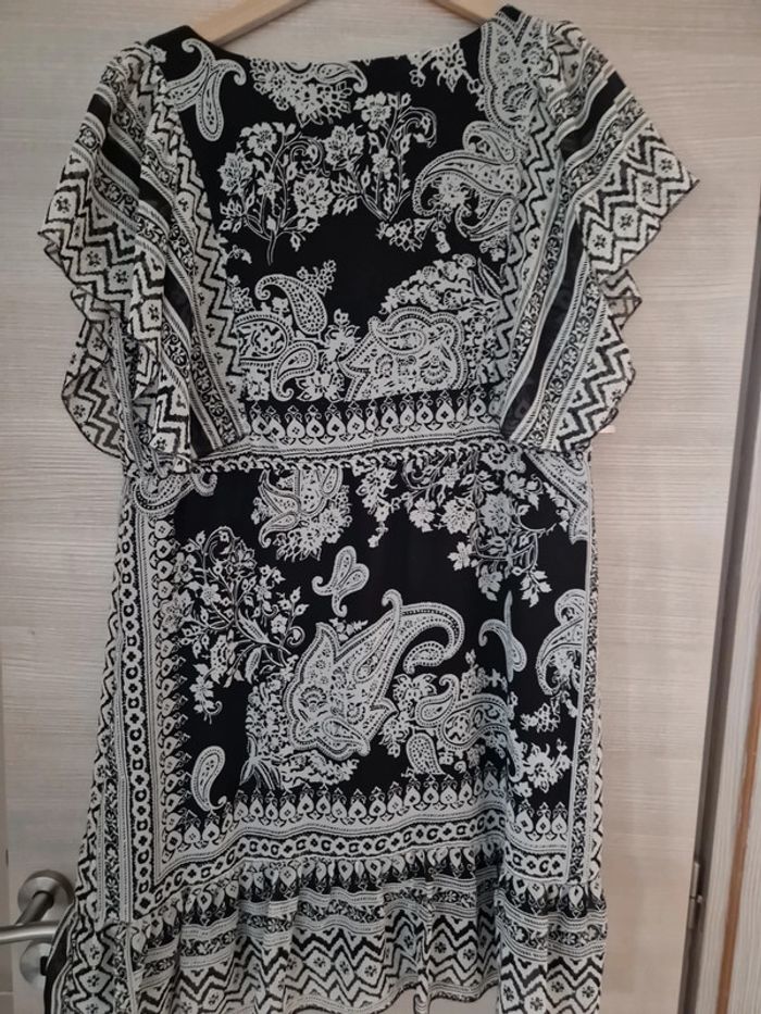 Robe taille L - photo numéro 2