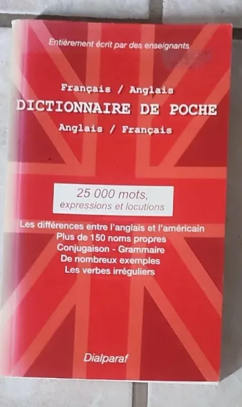 📘 Dictionnaire de Poche Anglais-Français – Compact & Pratique