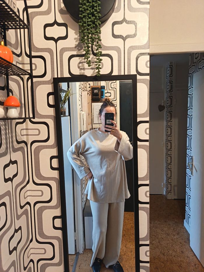 Ensemble femme beige très bonne état - photo numéro 2