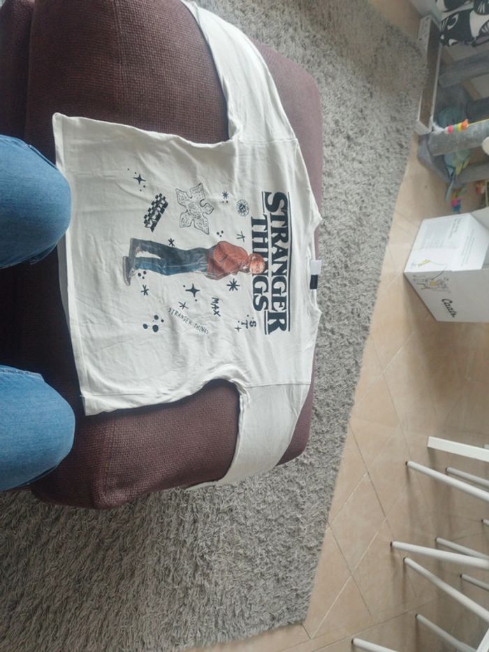T-shirt manches longues ado fille stranger things "Maxine" - photo numéro 2