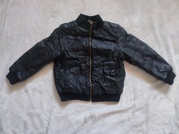 Bombers simili cuir noir United colors of Benetton taille 4/5 ans