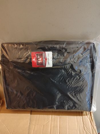 Saccoche neuve Laptop Case pour ordinateur portable ou tablette 14 pouces