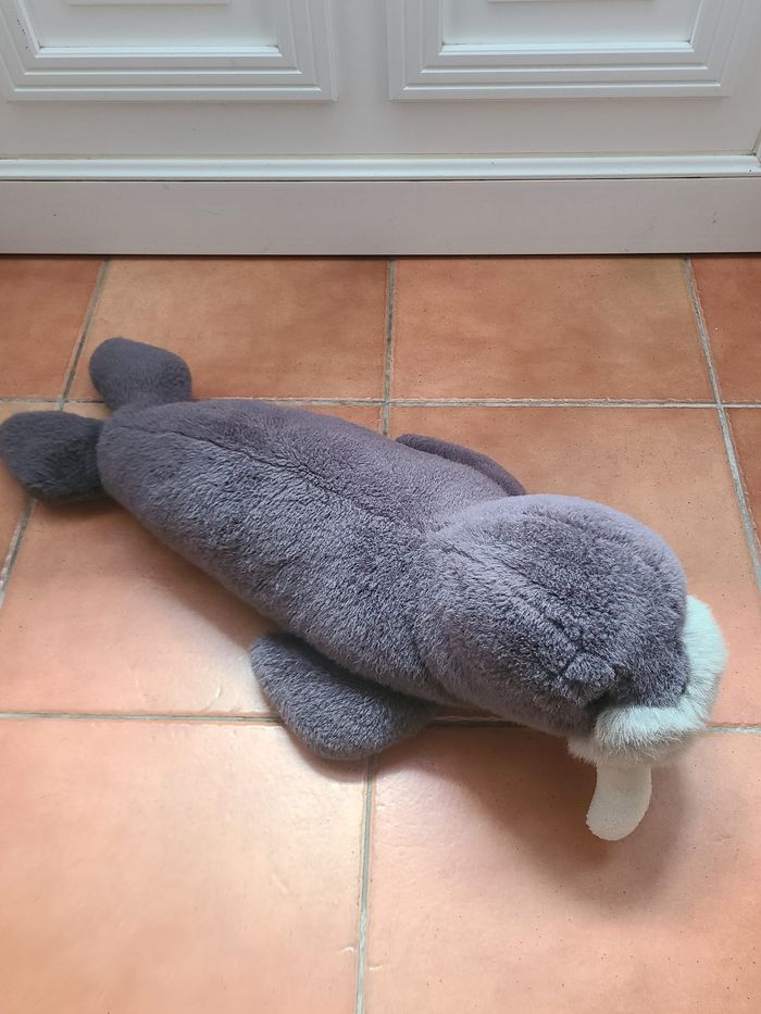Peluche réaliste en forme de morse - photo numéro 6