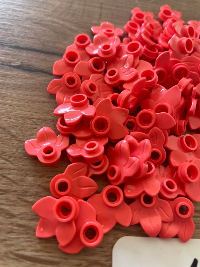 Lot de 100 feuilles plate LEGO corail réf 32607 - photo numéro 3