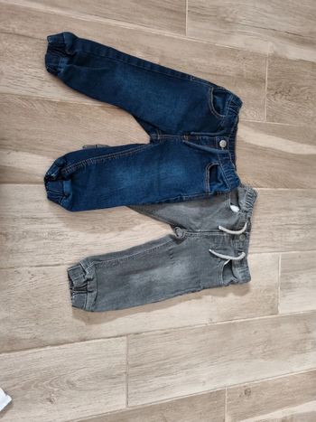 Lot de 2 jeans 12 mois