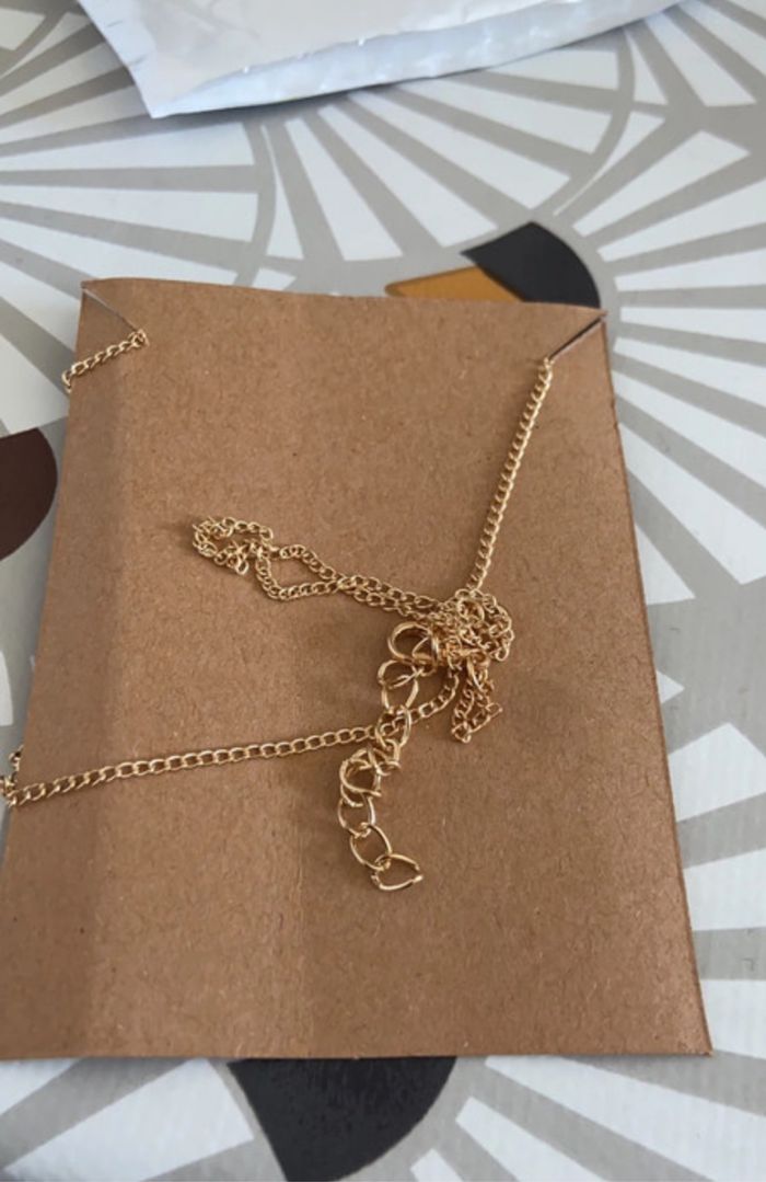 Collier papillon bleu - photo numéro 3