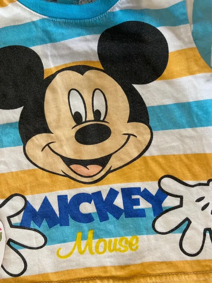 T-shirt Disney Mickey taille 6 mois - photo numéro 2