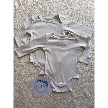 Lot de 2 bodies blancs taille 18 mois Kiabi