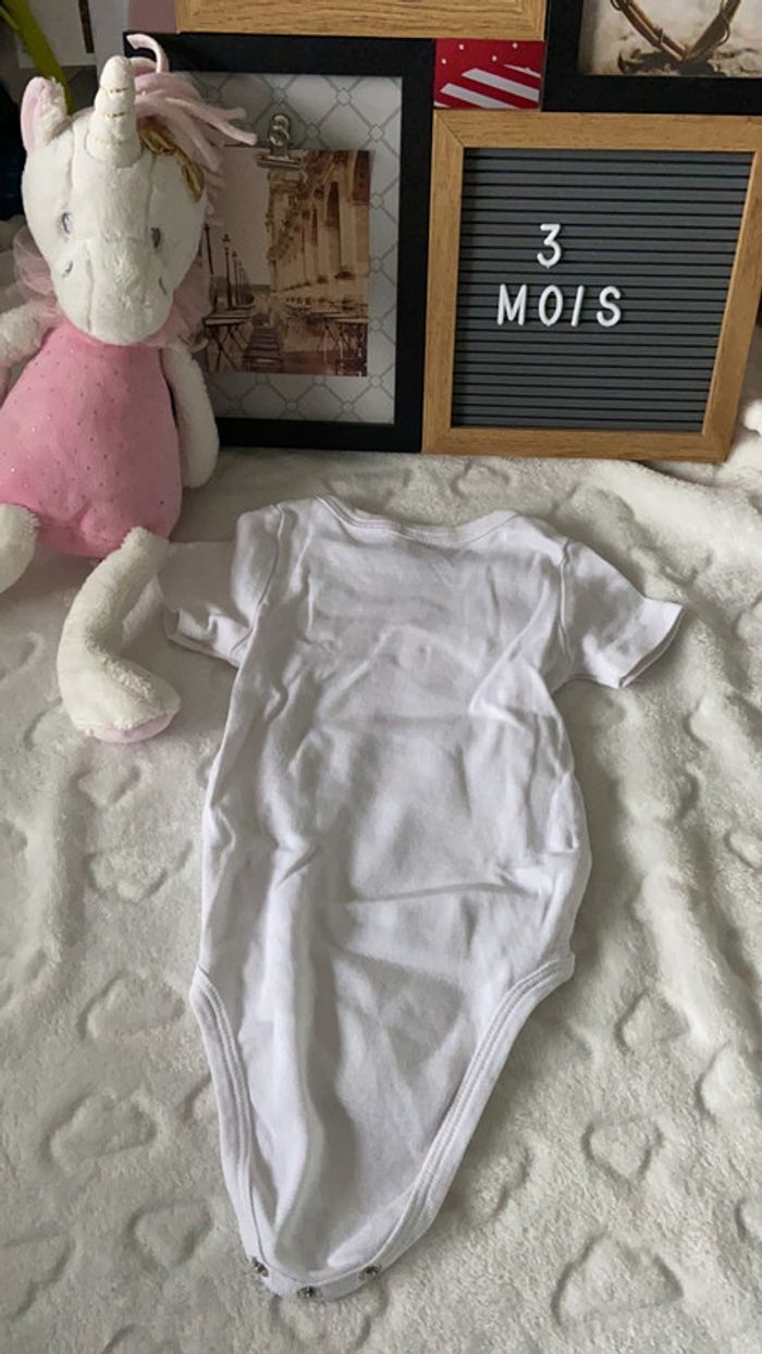 Body 3 mois - photo numéro 2