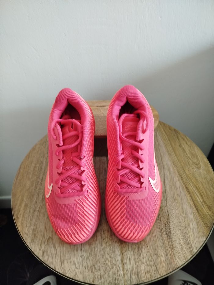 Baskets Nike T 35,5 - photo numéro 2