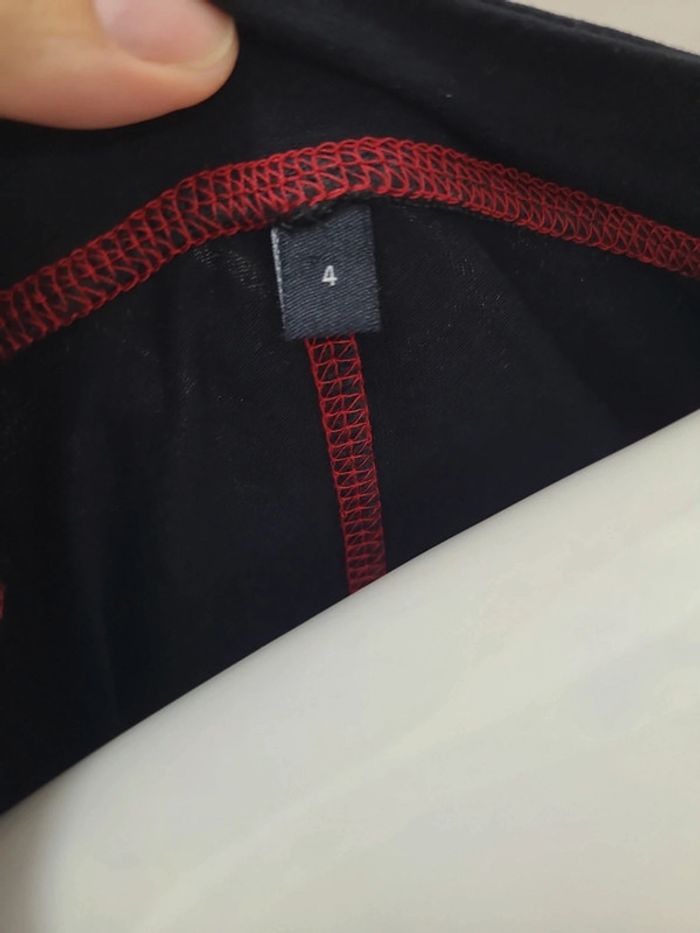 T shirt taille 4 - photo numéro 6