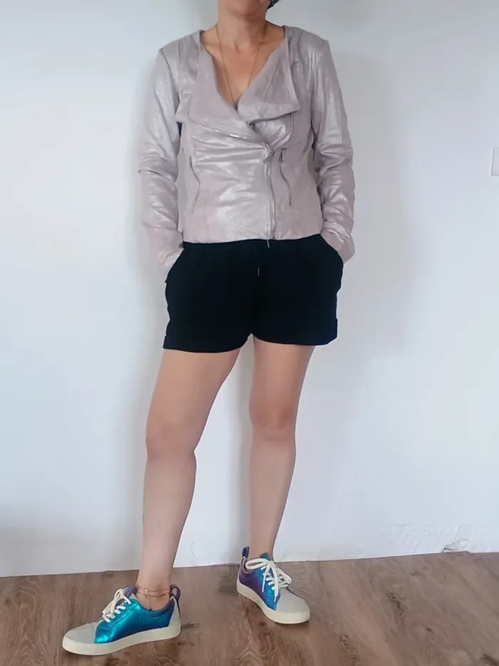Short Femme noir 42/44