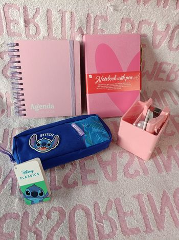 Lot papeterie Stitch Disney agenda 2025-2026 + carnet + organiseur – neuf – scolaire