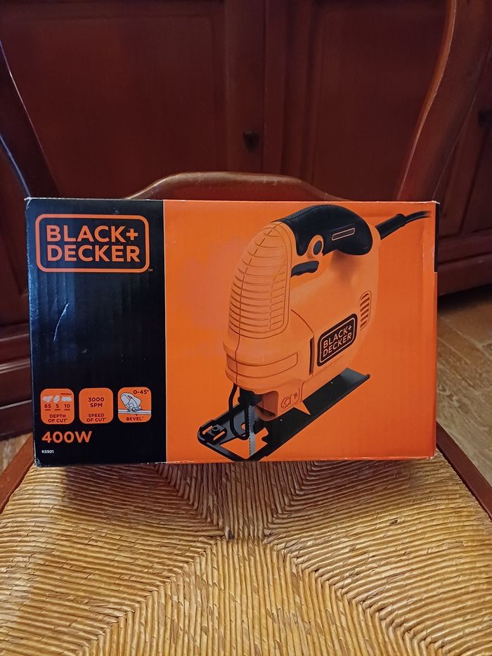 Scie sauteuse black et decker neuve