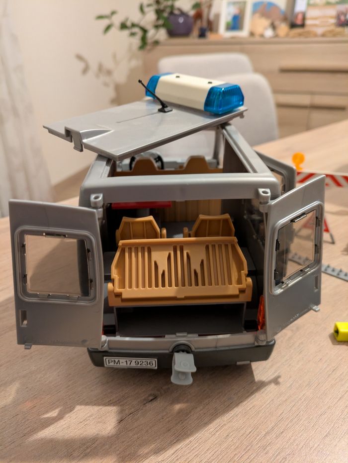 Playmobil city action 9236 camion fourgon police - photo numéro 5