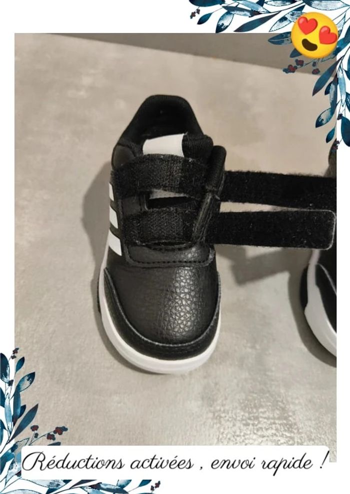 Basket adidas enfant taille 21 - photo numéro 5