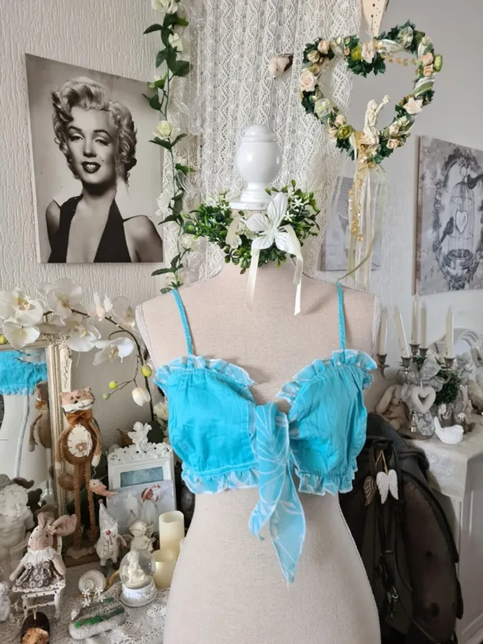 Crop top bleu turquoise Tentation Taille (38/40) Neuf