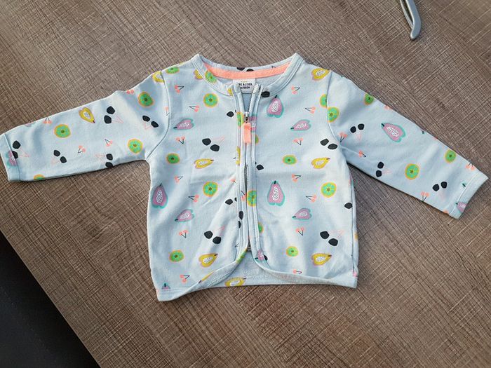 Gilet TAO 6 mois en excellent état - photo numéro 3