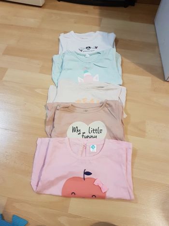Lot de t shirts 24 mois