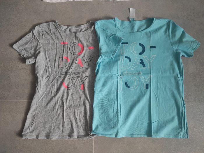 Lot 2 tee-shirts Decathlon 12 ans