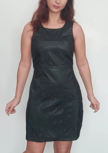 Robe noire sexychic PVC huilée brillante taille 40