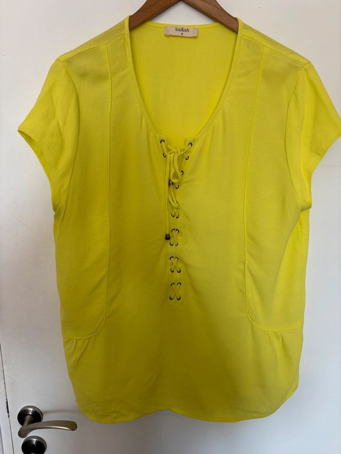 💐🌼nouveauté 🌼💐Joli haut jaune à lacets ba&sh 38