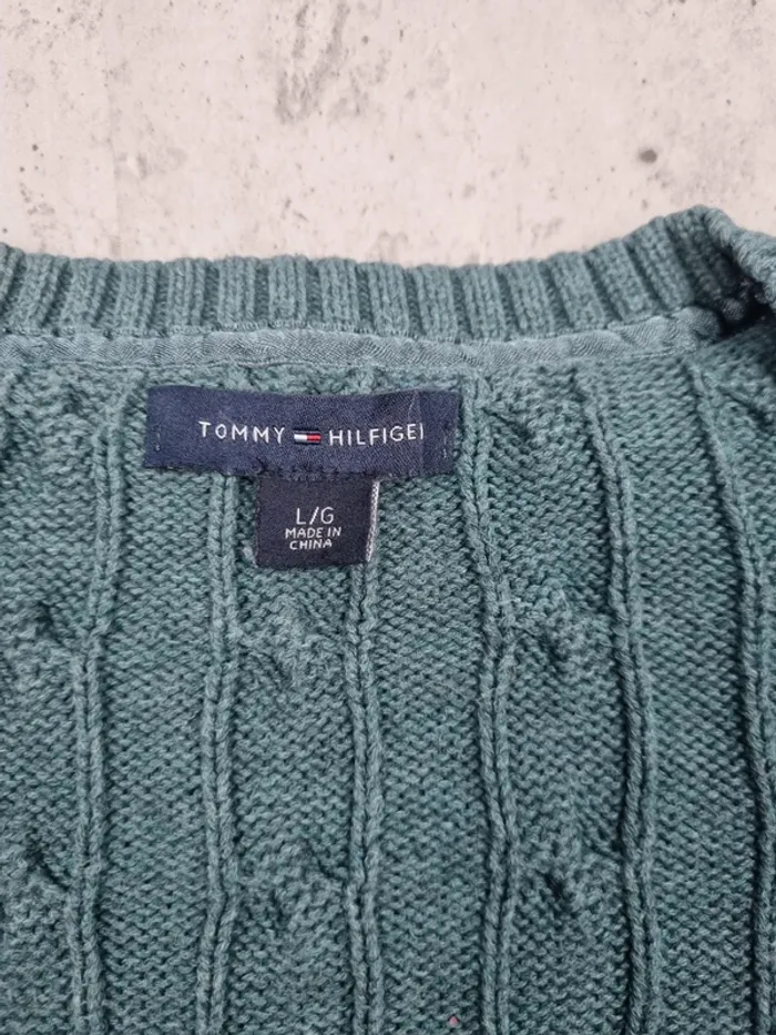 Pull col V torsadé Tommy Hilfiger vert – Taille L Femme (mesures en photos) - photo numéro 5
