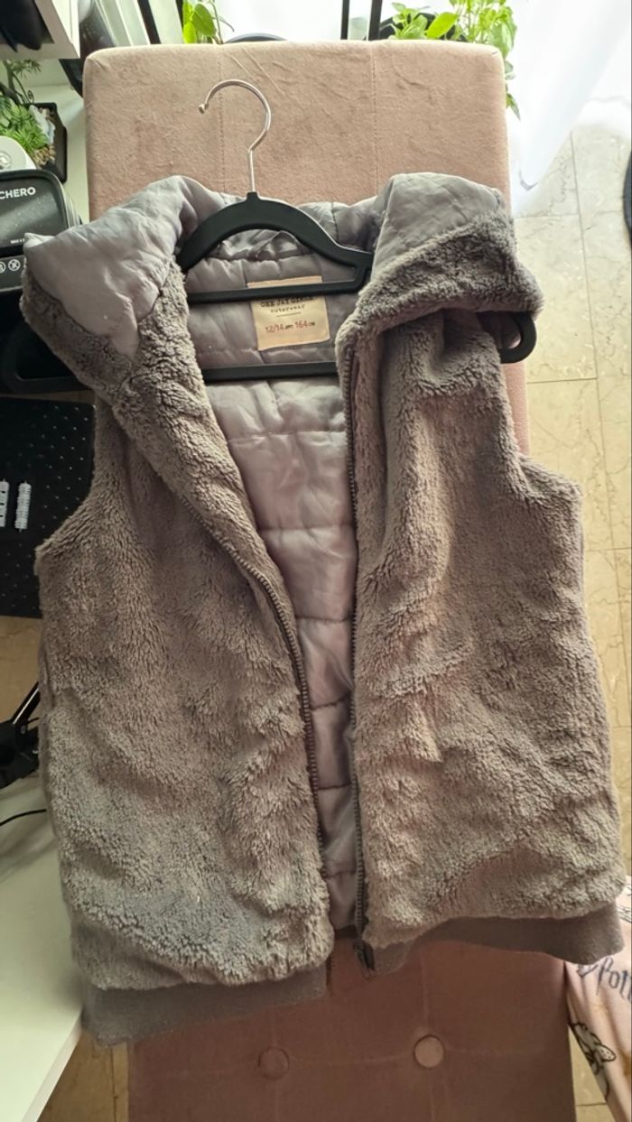 🩶 Gilet sans manches en fausse fourrure – Gee Jay Girls 🩶 - photo numéro 3