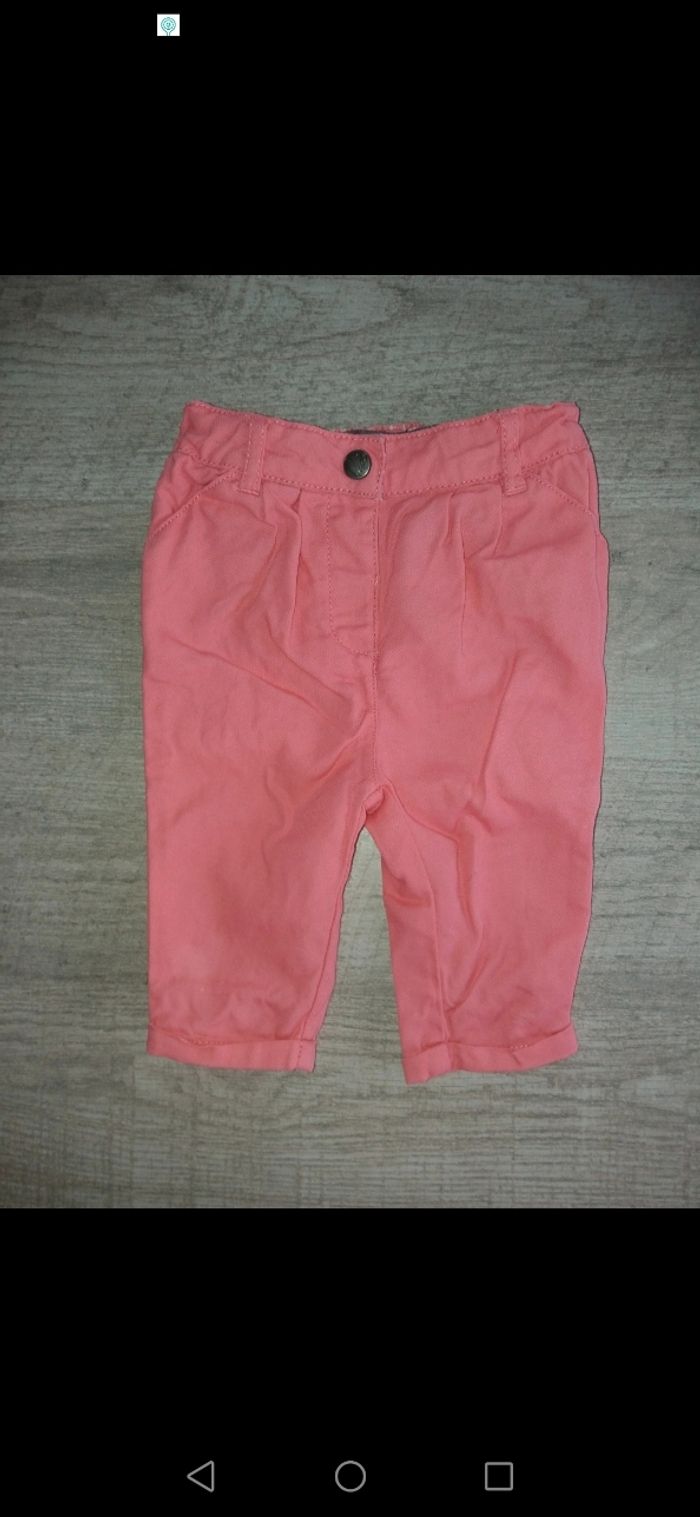 Pantalon 6 mois neuf