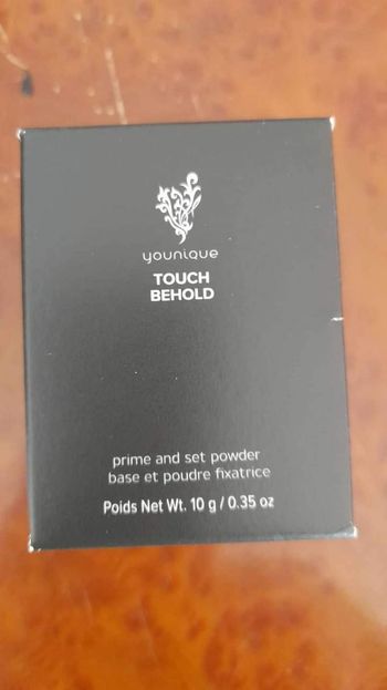 Base poudre fixatrice 