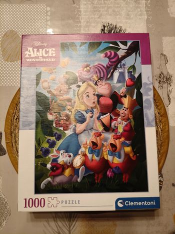 Puzzle 1000 pièces Alice au pays des merveilles 