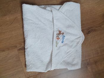 Cape de bain buttinette bébé brodé "Alexis"