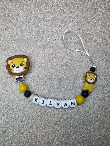 Attache tétine personnalisée 