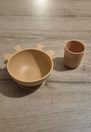 Bol et gobelet girafe en silicone