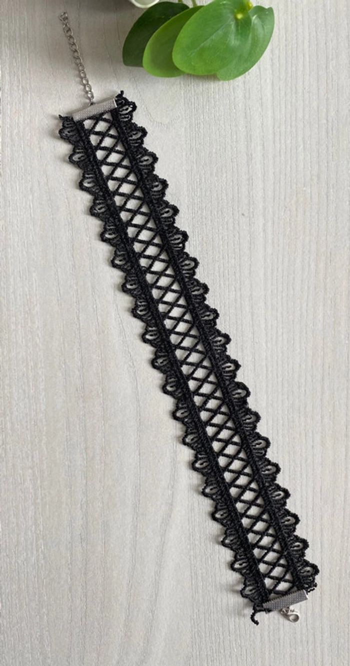 Superbe collier ras de cou tissu fil dentelle - photo numéro 3