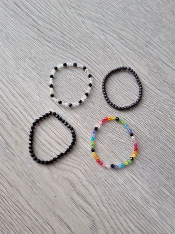Lot de 4 bracelets