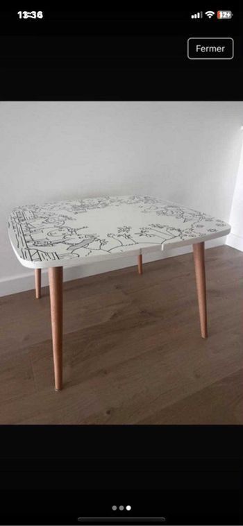 Table enfant à colorier / effaçable  60/60/40
