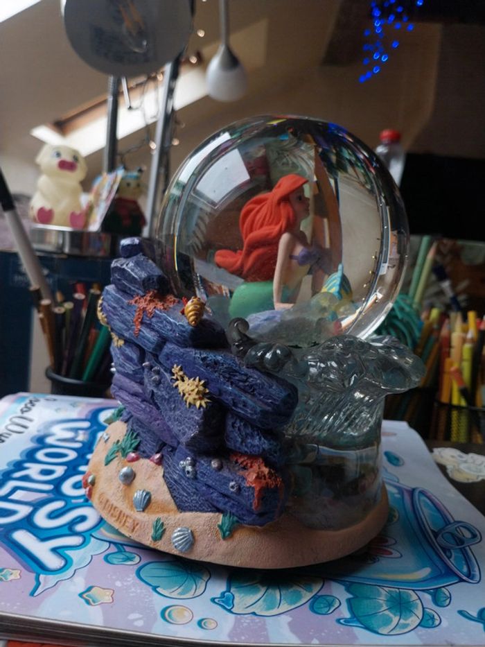 Snowglobe disney disneyland Paris ariel, la petite sirène - photo numéro 2