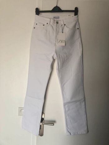 Superbe beau jean taille haute Zara stove pipe neuf avec étiquette taille 40