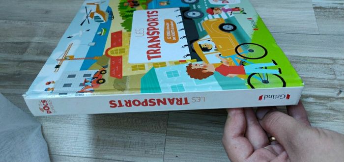 Livre sonore les 12 sons a écouter des volets a soulever - photo numéro 2