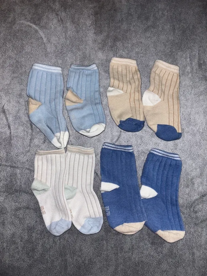 Lot chaussette 19-22