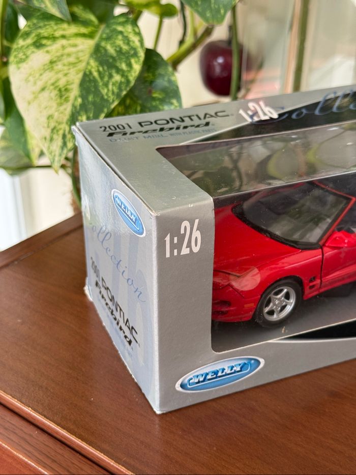 Welly - 2001 Pontiac Firebird (1:26) - photo numéro 4