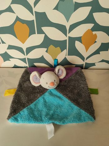 Doudou plat souris nattou