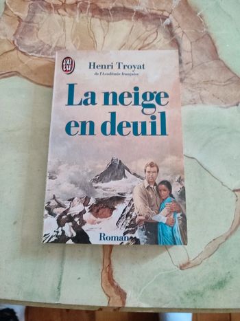 La neige en deuil de Henri troyat