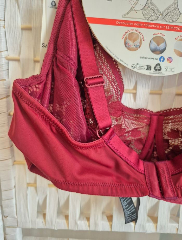 💕joli soutien-gorge emboitant avec armatures femme T100E sans complexe 💕 - photo numéro 9