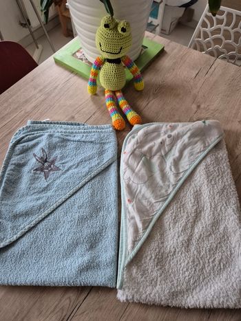 Lot de 2 capes de bain bébé