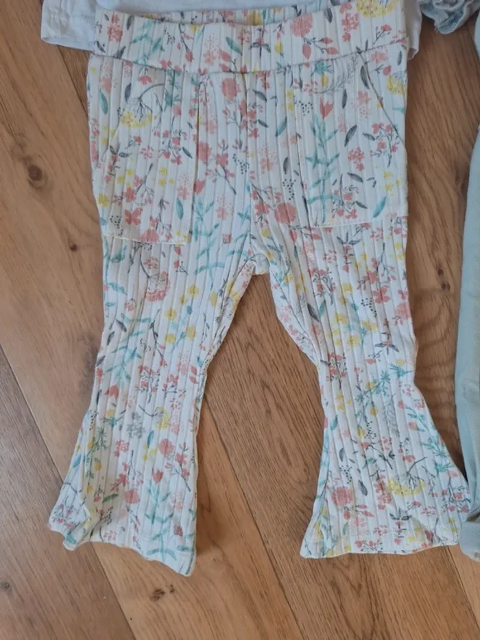 Lot de 2 ensembles en 6mois - photo numéro 2