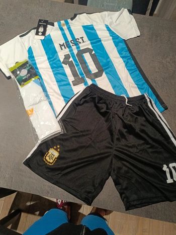 Tenue football Léo Messi argentine. T.30