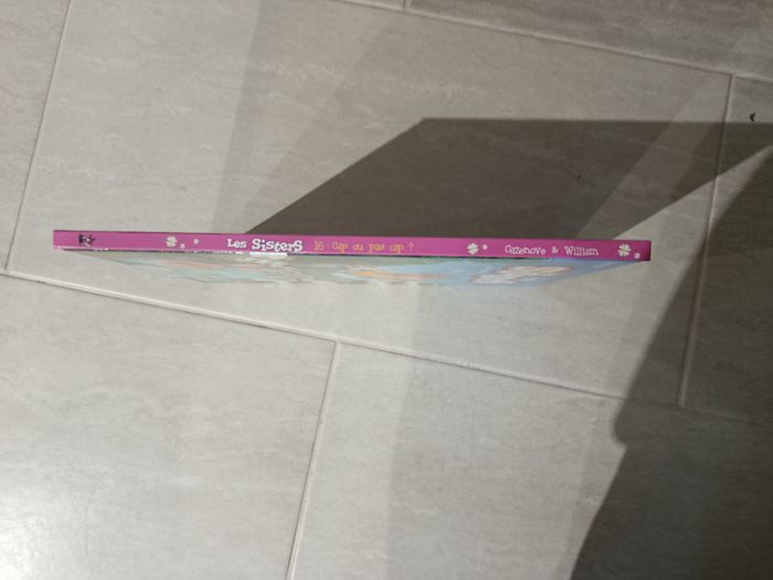 Livre "Les Sisters" - photo numéro 4